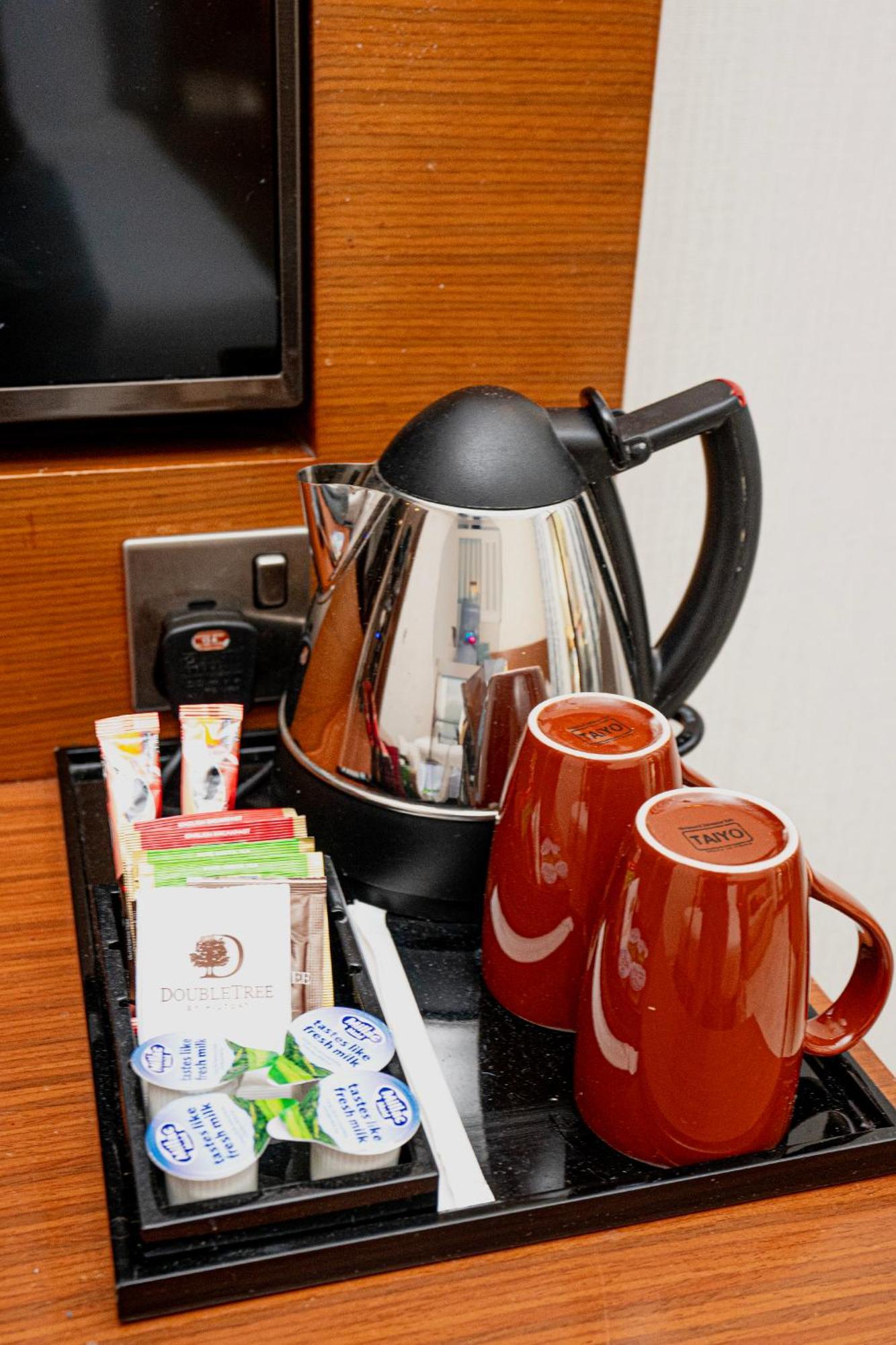 ダブル ツリー バイ ヒルトン リゾート ＆ スパ マルジャン アイランド ラアス・アル・ハイマ エクステリア 写真 A kettle
